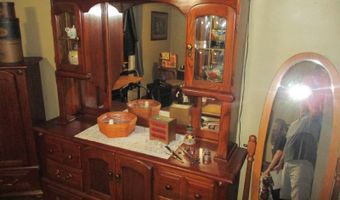 230 S Division St, Auburn, IN 46706