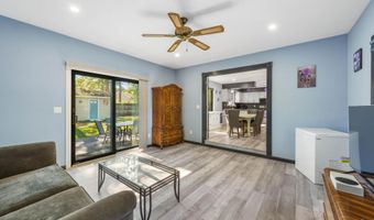 20 Woodland Rd, Bayville, NJ 08721