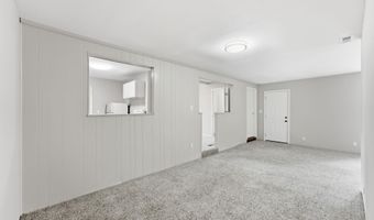 1203 Superior Dr, Auburn, IN 46706