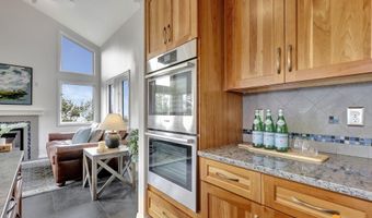 8521 Spendlove Dr, Anchorage, AK 99516