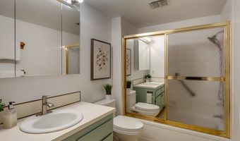 17822 NW LAKEWAY Ct, Beaverton, OR 97006