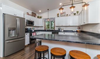 1010 Camp Nine Rd, Bonners Ferry, ID 83805