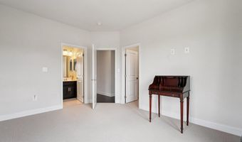 43109 CLARENDON Sq, Ashburn, VA 20148