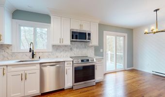65 Perry Dr, New Milford, CT 06776