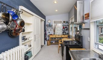 197 Lark St, Albany, NY 12210