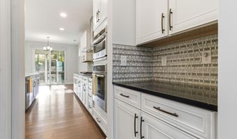 721 Vine Pond Ct, Apex, NC 27523