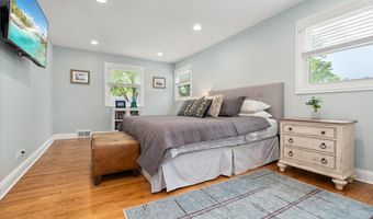 1738 E JONQUIL Ter, Arlington Heights, IL 60004