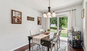 2087 Lake Rd, Akron, OH 44312