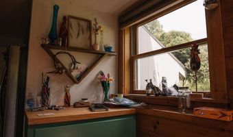2113 Max Gray Rd, Calais, VT 05667