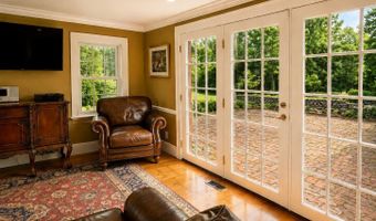 1 Smith Ln, Amherst, NH 03031