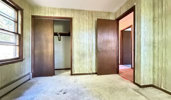 15 Bear Mountain Rd, Danbury, CT 06811