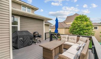 405 Riverside Cir, Anoka, MN 55303