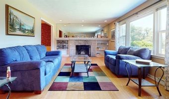 523 Overlook Dr, Orange, CT 06477