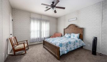 3670 NW 20TH Ave, Bell, FL 32619