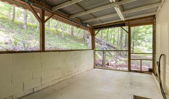 5203 Howardsville Rd, Apison, TN 37302