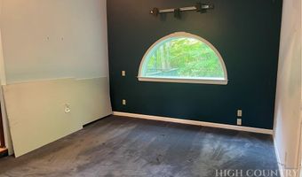 187 Little Creekside, Banner Elk, NC 28604