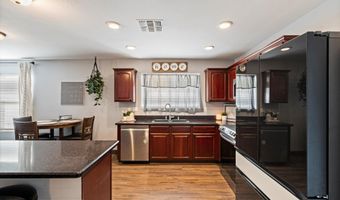 671 W JAHNS Ct, Casa Grande, AZ 85122