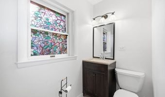 120 E Johnson Ave, Bergenfield, NJ 07621