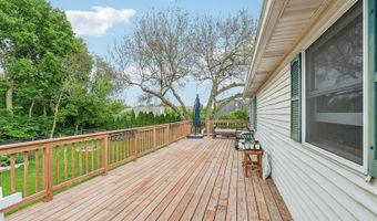 40511 N Minena St, Antioch, IL 60002