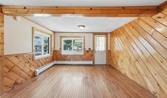 221 Curran Rd, Cumberland, RI 02864