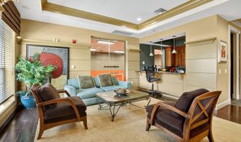 4850 EISENHOWER Ave 202, Alexandria, VA 22304