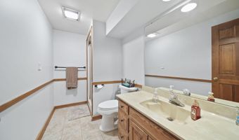 1544 Brookfield Ct, Adrian, MI 49221