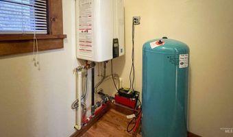 719 Viewpoint Rd, Ahsahka, ID 83520