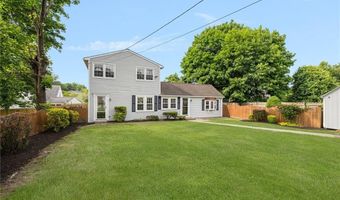 52 Pleasant View Rd, Warwick, RI 02888