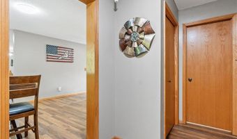 901 Geneva Dr, Alexandria, MN 56308