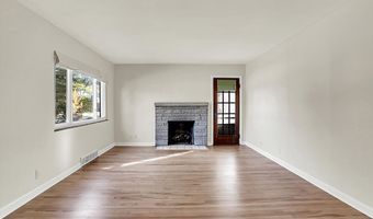 37 Maxwell Rd, Indianapolis, IN 46217