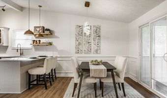 8740 Royal Meadow Dr, Indianapolis, IN 46217