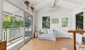 952 Holoholo St, Kailua, HI 96734