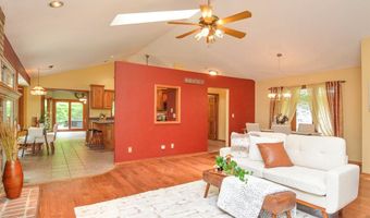 1221 Bridge Park Dr, Alton, IL 62002
