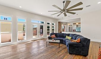 206 Main St, Bay St. Louis, MS 39520