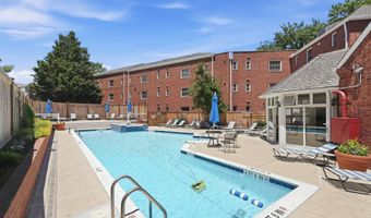 1608 W ABINGDON Dr 302, Alexandria, VA 22314