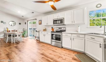 2101 Wilson Dr, Beaufort, SC 29902