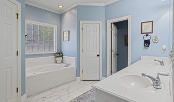 408 Castlewoods Blvd, Brandon, MS 39047