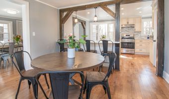 28 Rock Cut Rd, Bridgewater, CT 06752