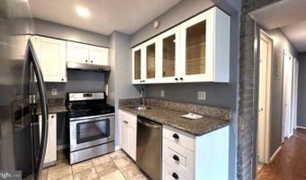 7753 PATRIOT Dr 21, Annandale, VA 22003