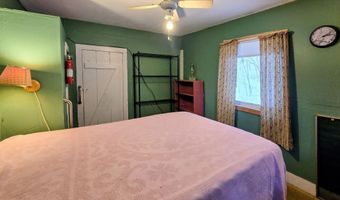 372 River Rd, Avon, ME 04966