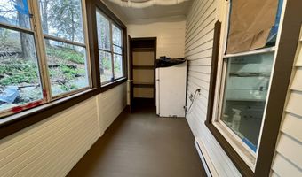 213 Vrooman Avenue Unit 1St Floor 1St Floor, Amsterdam, NY 12010