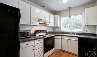 108 Fernbanks Ct, Athens, GA 30605