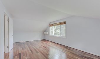 400 CALVIN Ln, Rockville, MD 20851