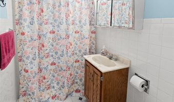 207 Ladd St, Alton, IL 62002