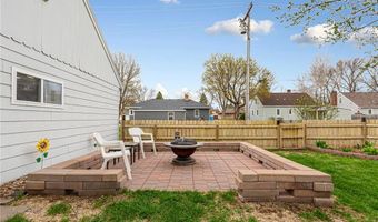 302 W Douglas St, Arlington, MN 55307