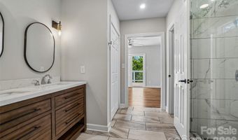 28 Ridgefield Pl, Asheville, NC 28803