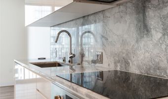 987 Queen St 2308, Honolulu, HI 96814