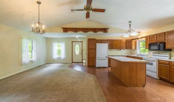 13590 Eddy Rd, Athens, OH 45701