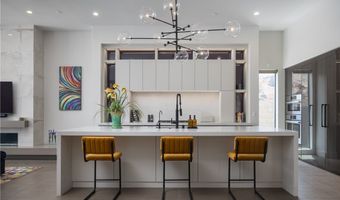 692 Scenic Cliff Dr, Henderson, NV 89012