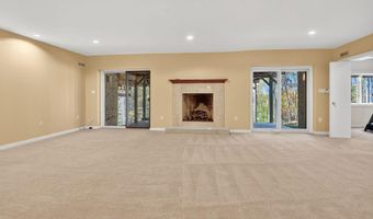9209 VENDOME Dr, Bethesda, MD 20817